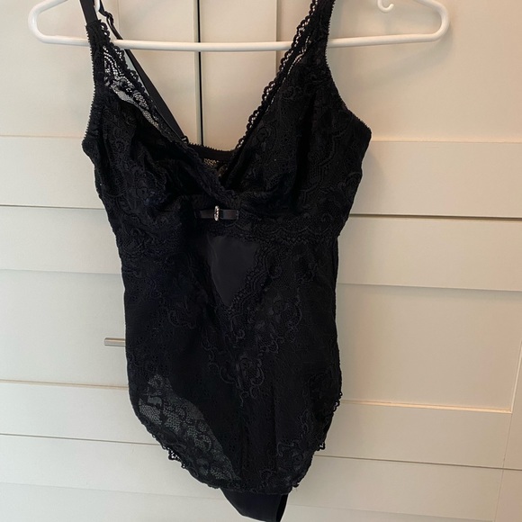 Nayana Lace Bodysuit - Black -Medium - Picture 7 of 9